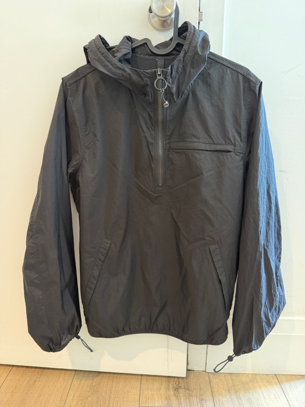 lululemon athletica Women’s Hooded Windbreaker - Black